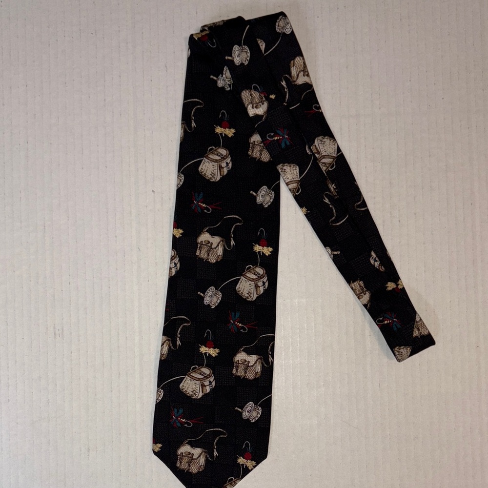Field and Stream print silk tie